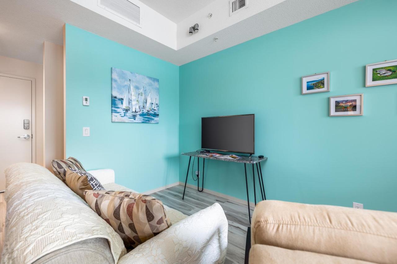 Apartament Tiffany Blue@Downtown Culture District Kelowna Zewnętrze zdjęcie