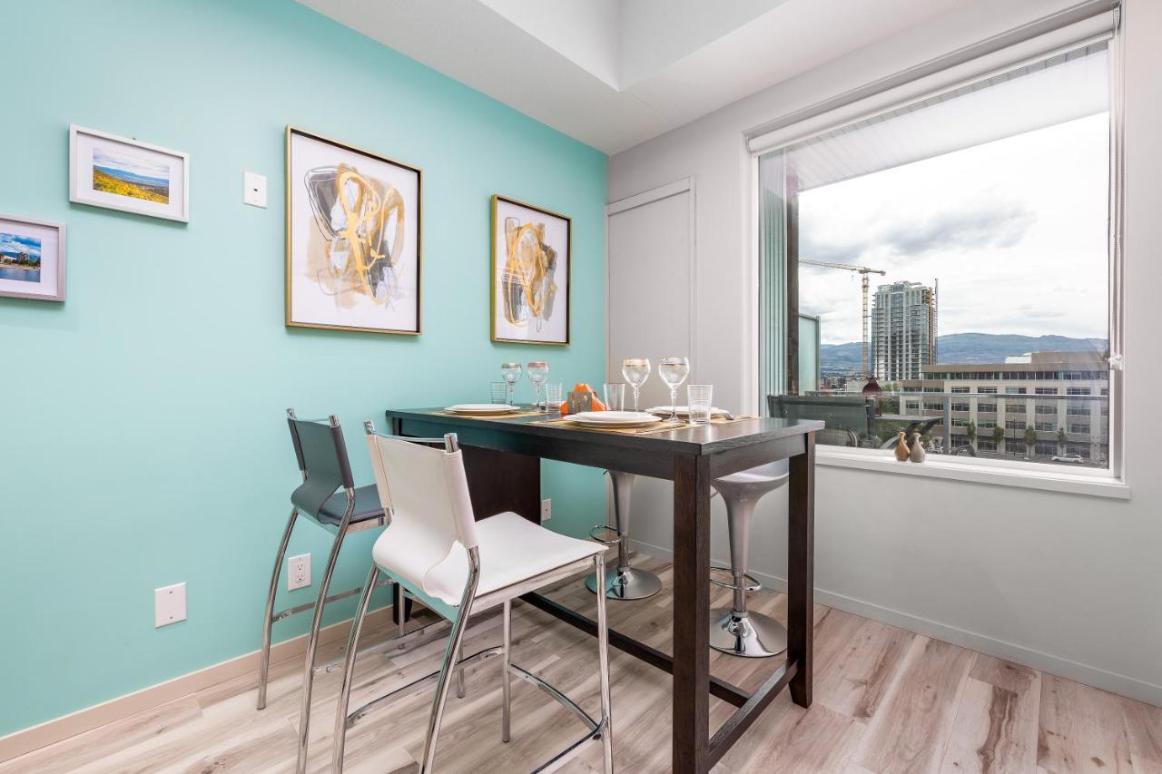 Apartament Tiffany Blue@Downtown Culture District Kelowna Zewnętrze zdjęcie